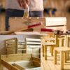 การทาแลคเกอร์งานไม้ DIY