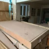 mdf-board-real-product-photo-01 ภาพสินค้าจริงแผ่นไม้ MDF แสดงลักษณะแผ่นใยไม้อัดสำหรับงานช่างไม้ งานเฟอร์นิเจอร์ และงานตกแต่งภายใน