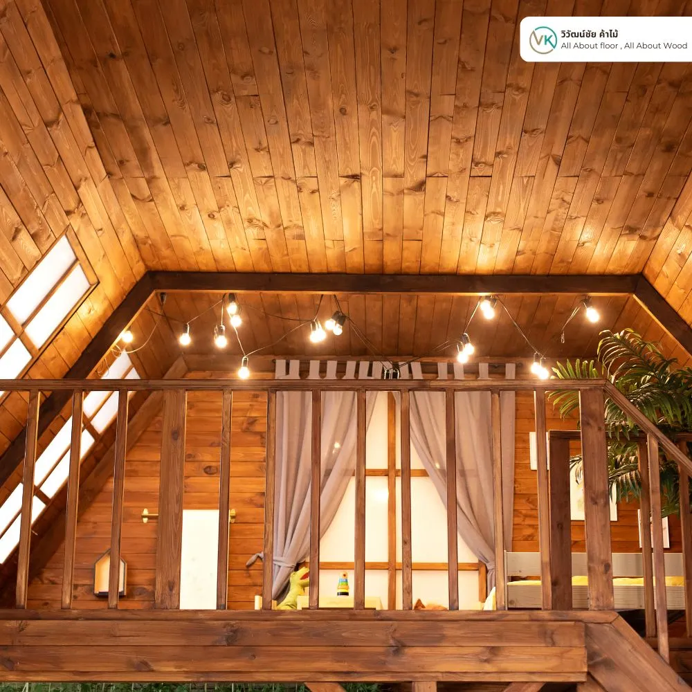 ห้องใต้หลังคาไม้ตกแต่งด้วย Beger Aqua WoodStain เฉดไม้เข้มอบอุ่น