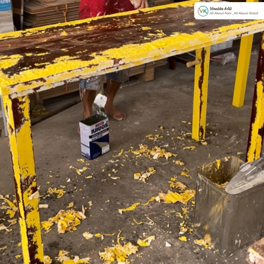 การขูดลอกสีไม้หลังใช้น้ำยาฟอกขาว ตราม้าคู่