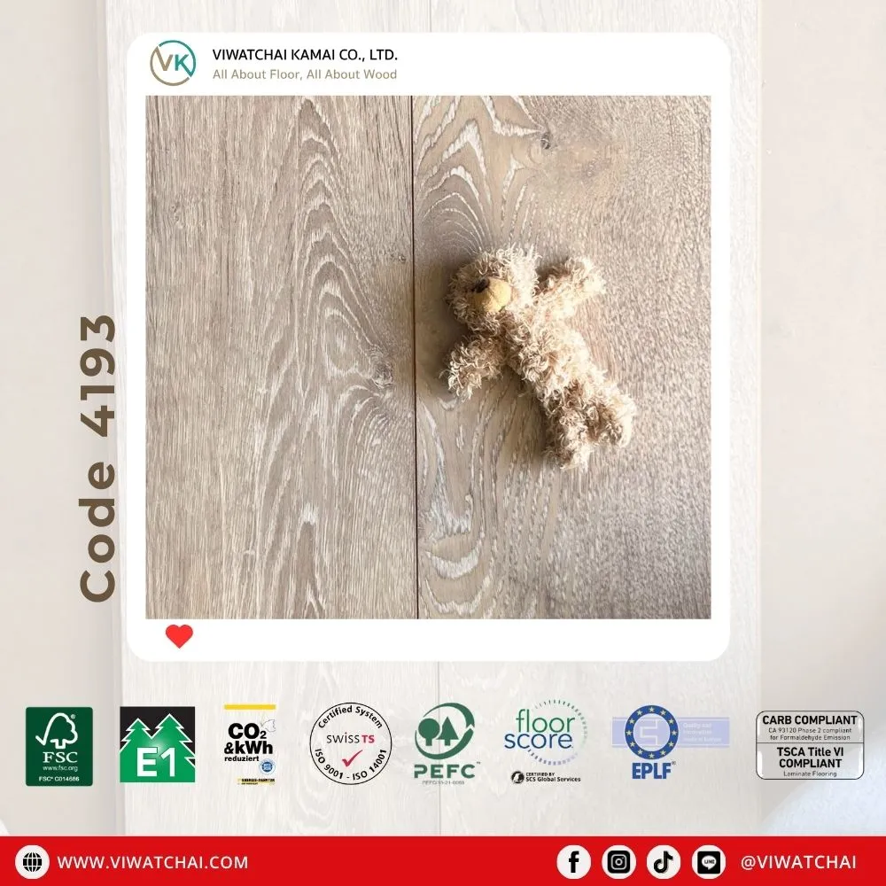 พื้นลามิเนตโทนโอ๊คธรรมชาติ รุ่น Grand Selection Oak Code 4193-2 จาก Viwatchai Kamai