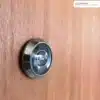 Door Viewer on Light Wood Door_result มือเปิดฝาตาแมวประตูบนประตูไม้จริง